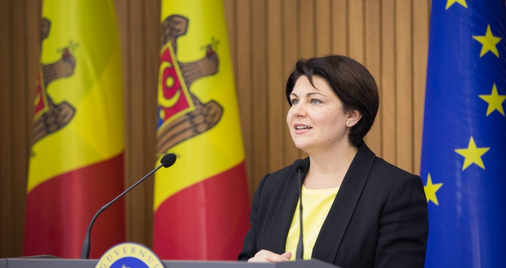 Guvernul NU prevede să reducă preţul la accize pentru produsele petroliere