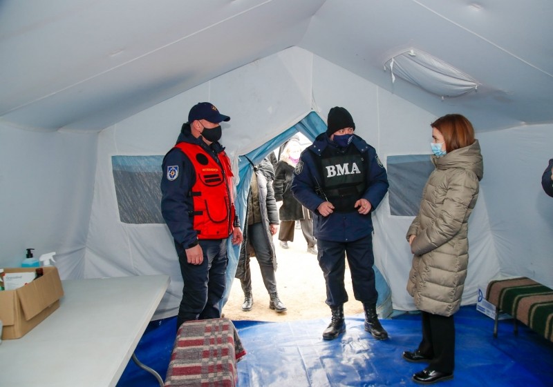 Maia Sandu a vizitat Punctul comun de trecere a frontierei de la Palanca: „Am demonstrat întregii lumi că suntem o țară mică cu o inimă mare”