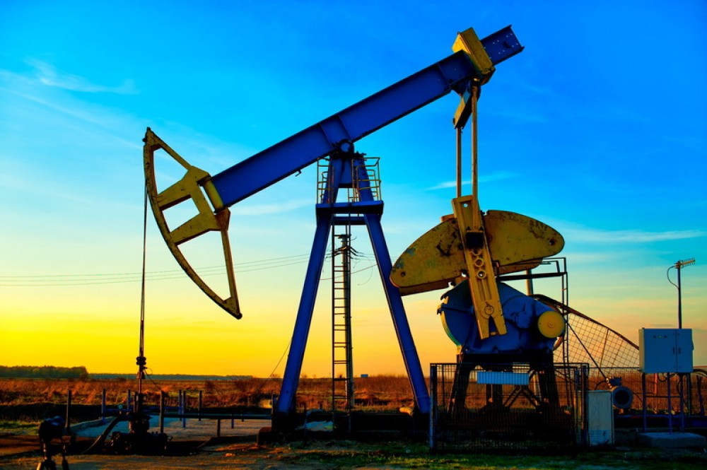 Preţurile petrolului au scăzut pentru a două săptămână consecutiv