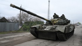 Un soldat rus și-ar fi „vândut” tancul pentru 10.000 de dolari susține un oficial ucrainean