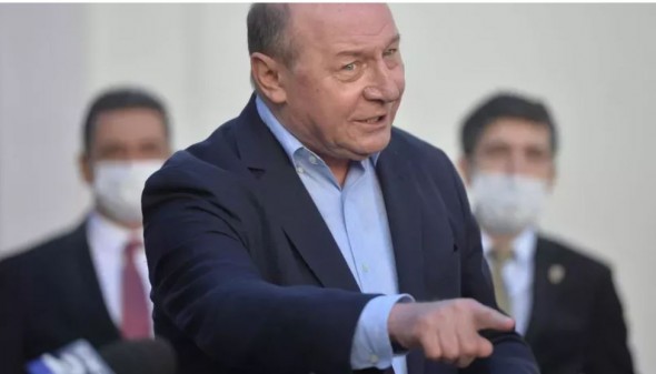 FLASH // Pe fond de stres, Traian Băsescu ar fi suferit un accident vascular