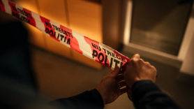 Refugiată de 56 de ani moartă în piscina unui hotel din România. Polițiștii au deschis o anchetă