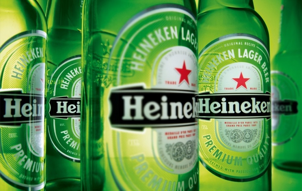 Heineken pleacă din Rusia: Suntem şocaţi şi profund întristaţi să vedem că războiul din Ucraina continuă
