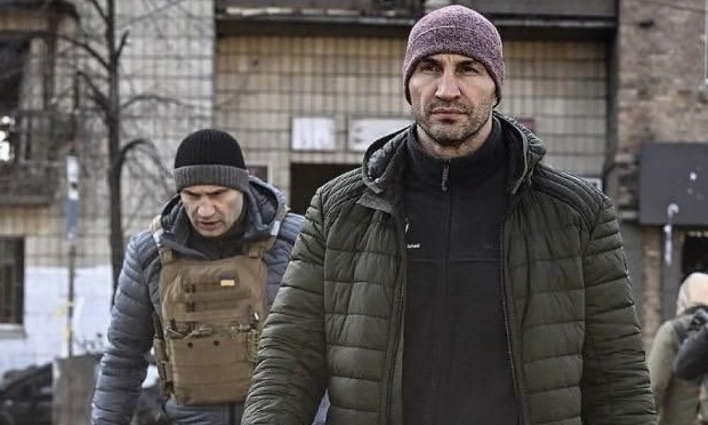 Vladimir Klitschko a părăsit Ucraina. Fratele său a explicat motivul