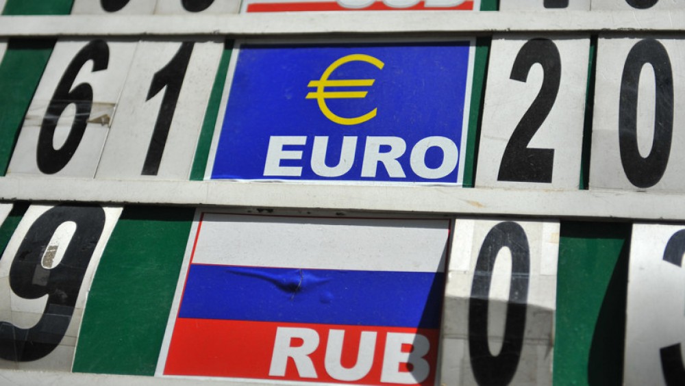 CURS VALUTAR 06.04.2022: Leul se depreciază în raport cu Dolarul. Vezi cotațiile BNM pentru Euro