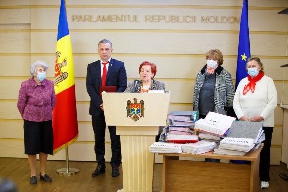 Partidul „ȘOR” insistă să fie inclus pe ordinea de zi și votat de către Parlament proiectul care prevede alocarea ajutorului unic de 10 mii de lei pentru moldoveni
