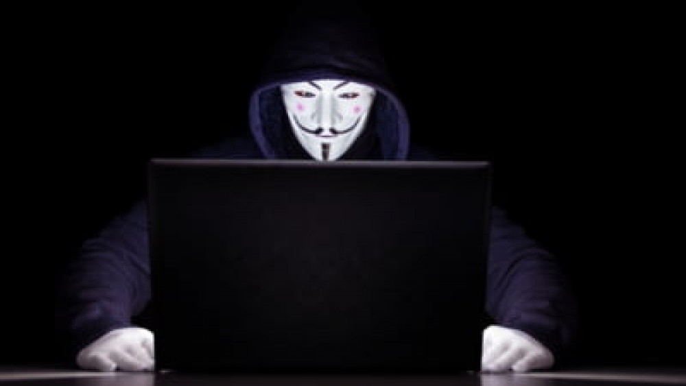Hackerii de la Anonymous au accesat camerele video de la Kremlin: „Suntem în interiorul castelului”