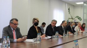 CRIZĂ de medicamente în regiunea Transnistreană. Subiectul, discutat la Chișinău de Oleg Serebrian şi Vitalii Ignatiev