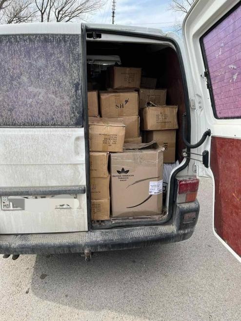 FOTO // Contrabandă cu candele și lumânări deconspirată la Ocnița de ofițerii Serviciului Vamal