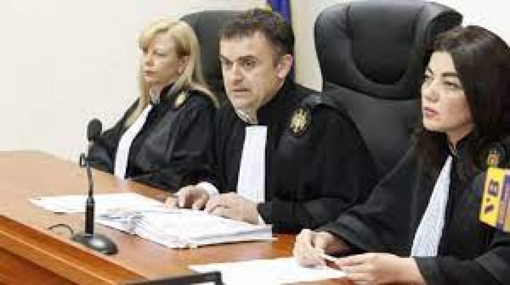 Percheziții nocturne la ex-judecătorul Vladislav Clima
