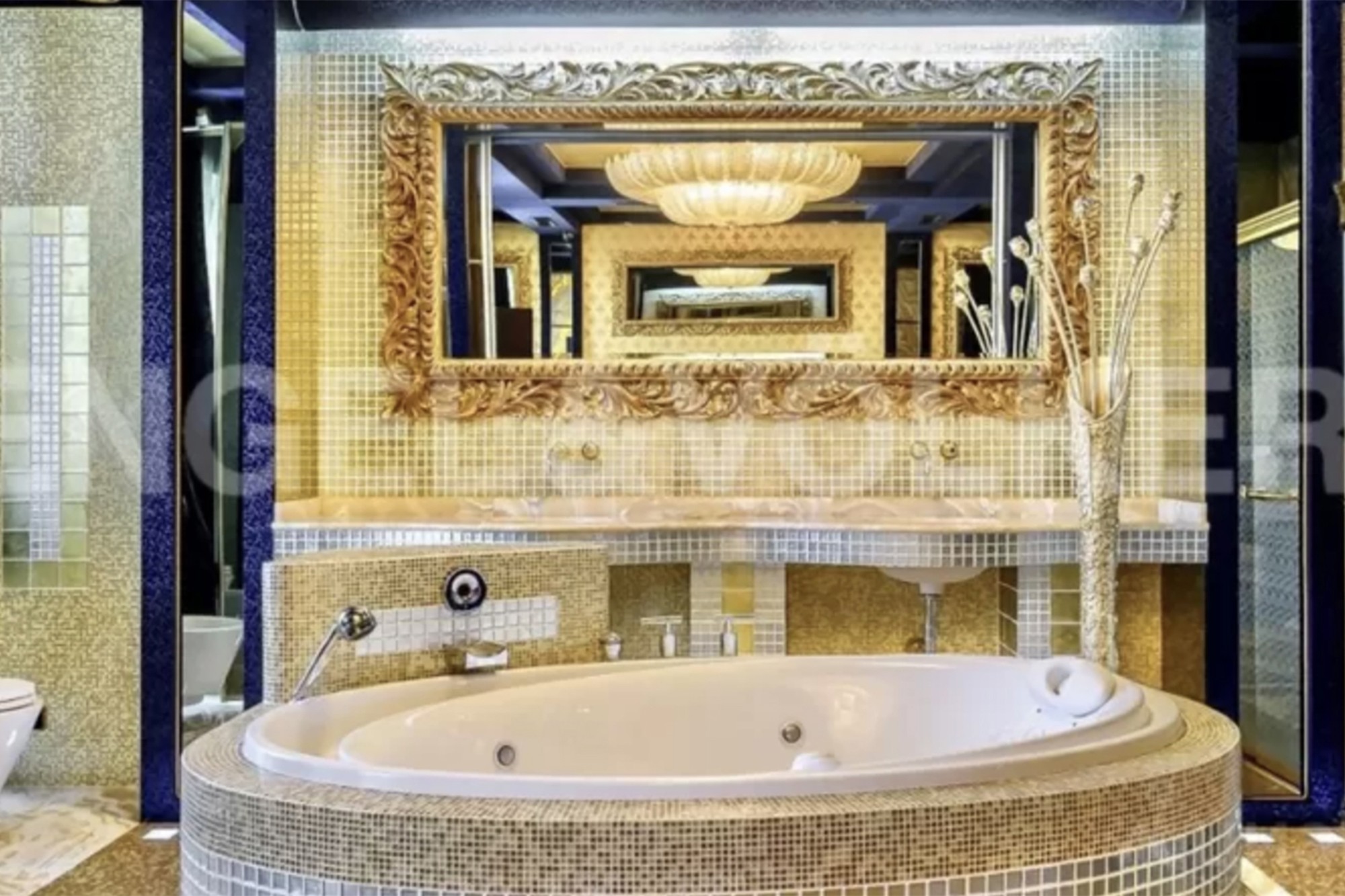 FOTO // Cum arată locuința de lux în care a trăit presupusa fiică a lui Vladimir Putin. Apartamentul poate fi închiriat pentru 10.000 de dolari