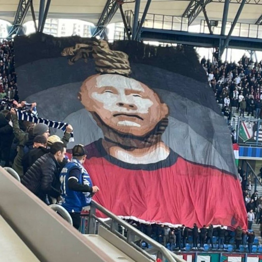 Vladimir Putin, „executat" pe stadion în Polonia. Imaginile surprinse la Poznan: ce au făcut fanii Legiei