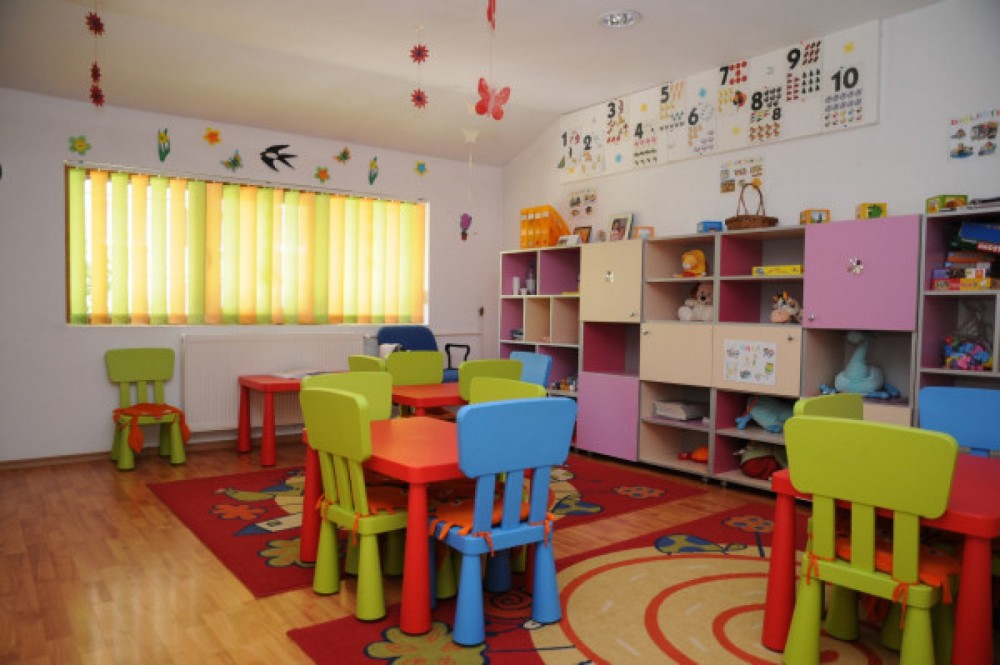Educătoarea de la Telenești care a luat în derâdere un caz de viol din Ucraina, și-a depus DEMISIA