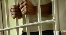 Un agent imobiliar a fost condamnat la zece ani de închisoare pentru escrocherie