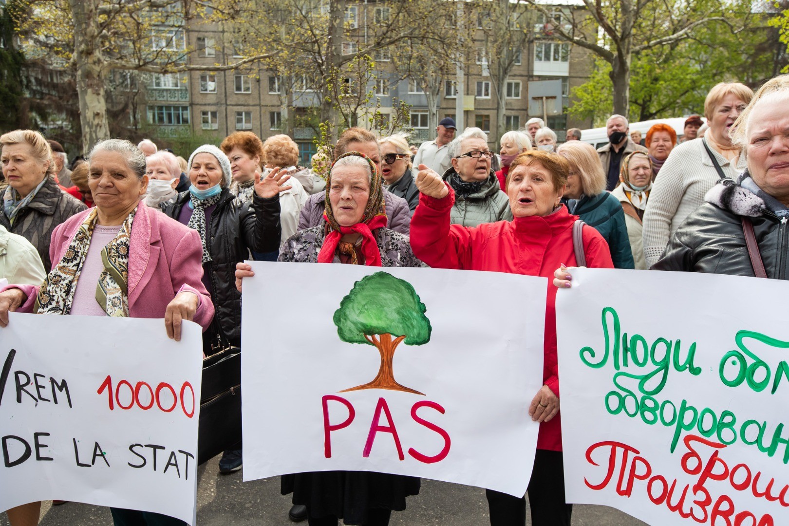 FOTO // Partidul „ȘOR” a organizat proteste în toată țara. Peste 50 de mii de oameni au participat la manifestație