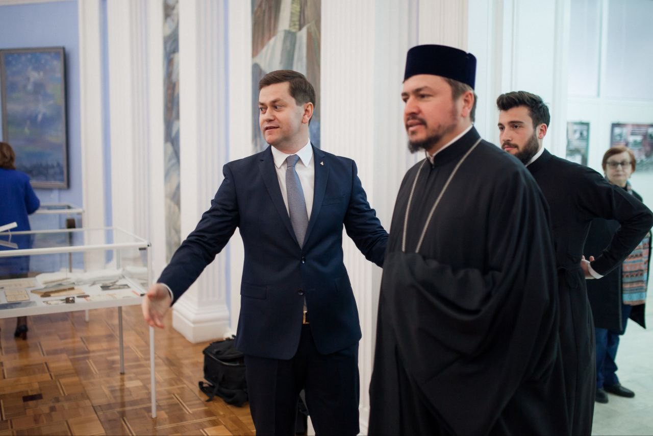 FOTO // Episcop al Basarabiei de Sud, decorat de A.O. Ștefan cel Mare și Sfânt, pentru implicarea în criza refugiaților din Ucraina