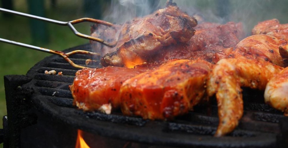 De ce să pui un cub de gheață pe carnea de pe grătar. Trucul genial oferit de un celebru bucătar
