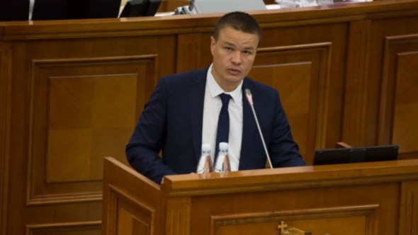 BREAKING NEWS // Dumitru Robu cere Parlamentului ridicarea imunității parlamentare unui deputat socialist