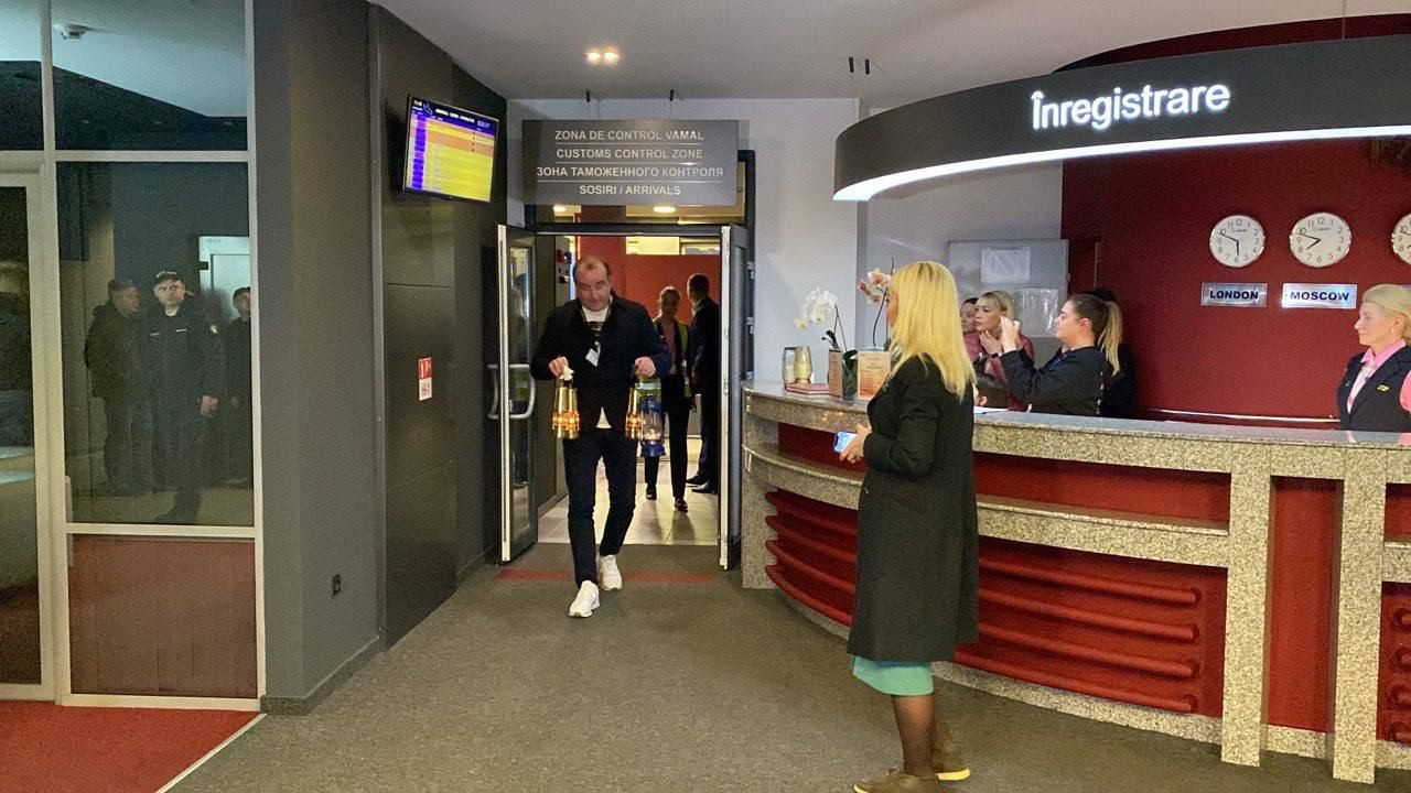 FOTO&VIDEO // Cine a adus Focul Haric la Chișinău? Ilan Șor a sponsorizat în acest an aducerea focului sfânt în Moldova