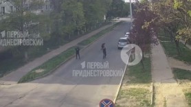 Imagini cu momentul presupusului atac asupra clădirii sediului așazisului Serviciului de Securitate de la Tiraspol