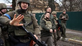 Zelenski amenință soldaţii ruşi: „Mai bine aţi supravieţui în Rusia decât să muriţi pe pământul Ucrainei”