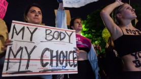 În SUA s-ar pregăti anularea dreptului constituțional la avort