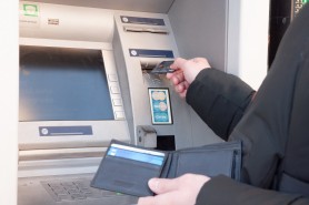 De la „negociabil” la cifre: cine și ce salarii au în Moldova