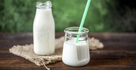 ÎNGRIJORĂTOR // Consumul zilnic de lactate ar provoca apariția a două forme de cancer. Chiar și un pahar cu iaurt ar avea efecte negative