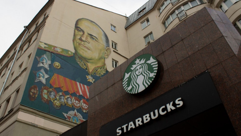 Încă un GIGANT părăsește piața rusă din cauza războiului lui Putin: Starbucks se alătură sancțiunilor împotriva Rusiei