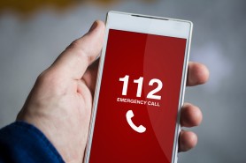 Un bărbat de 41 de ani a sunat la 112 ca să-l scape de soția care-l bătea. Ce au descoperit polițiștii ajunși la chemare