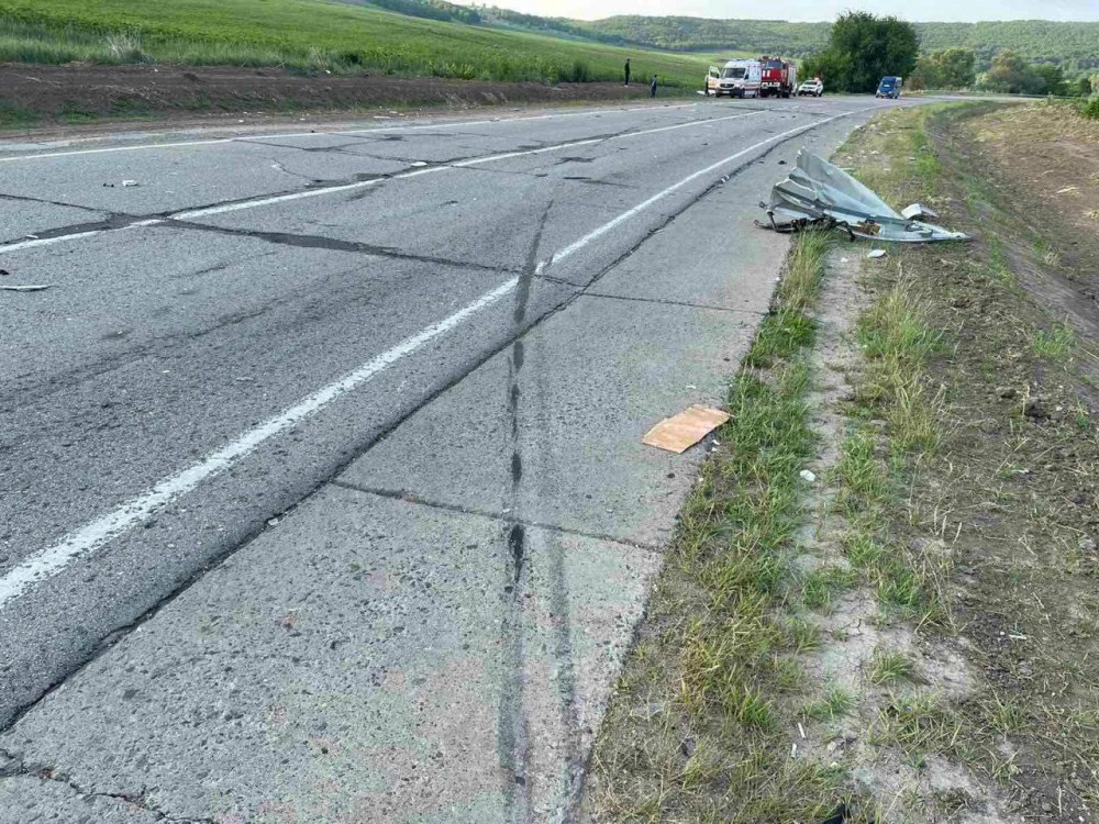 Accident grav la Strășeni. Un tânăr a decedat după ce a adormit la volan și a tamponat un camion