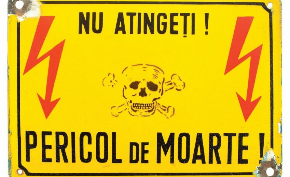 TRAGEDIE în mun. Chișinău // Un bărbat a murit electrocutat la Cricova. Efectua lucrări la rețelele electrice