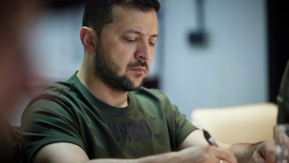 Ultima ORĂ // Ucraina anulează interdicția de circulație pentru bărbații cu vârsta între 18 şi 60 de ani