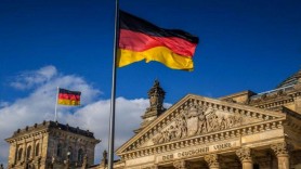 Producția de autoturisme din Germania a scăzut anul trecut cu 12%. Doar în anul 1975 au mai fost fabricate atât de puține mașini