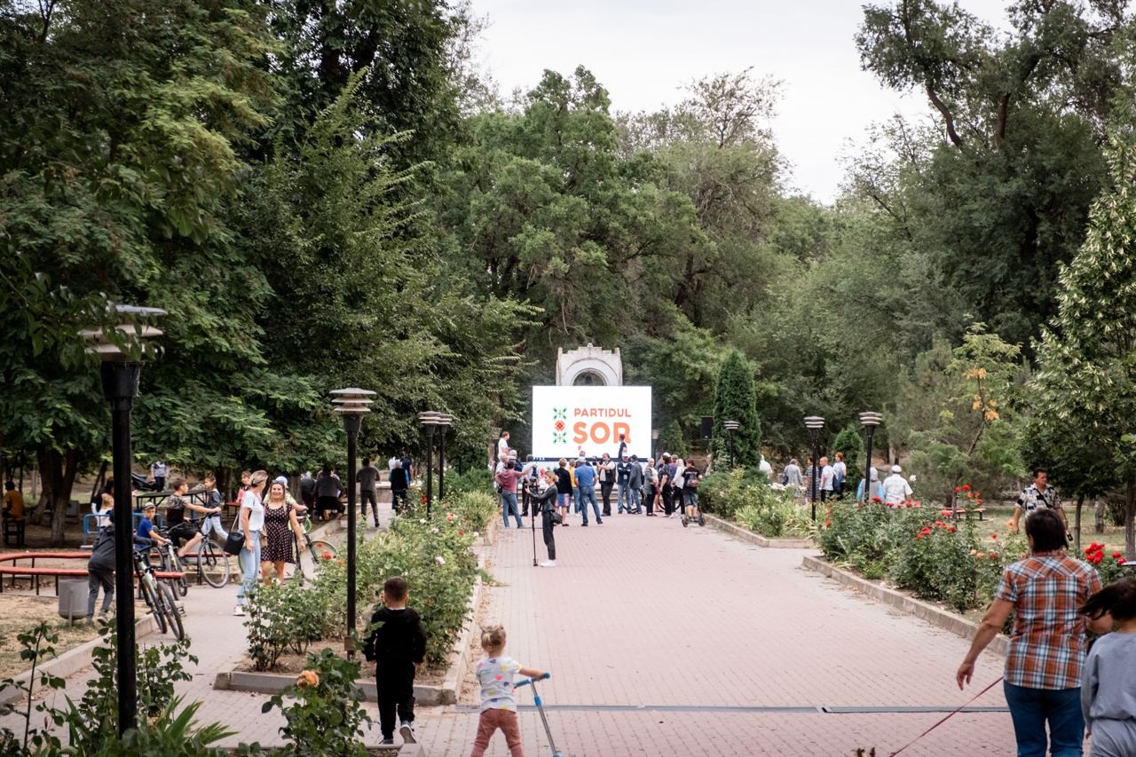 FOTO // La inițiativa lui Ilan Șor, a fost dat startul reconstrucției parcului central din Taraclia