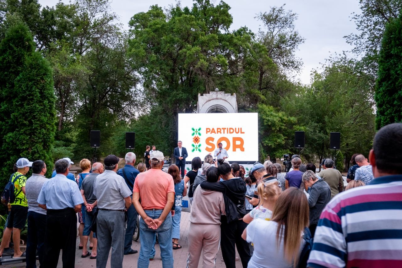 FOTO // La inițiativa lui Ilan Șor, a fost dat startul reconstrucției parcului central din Taraclia
