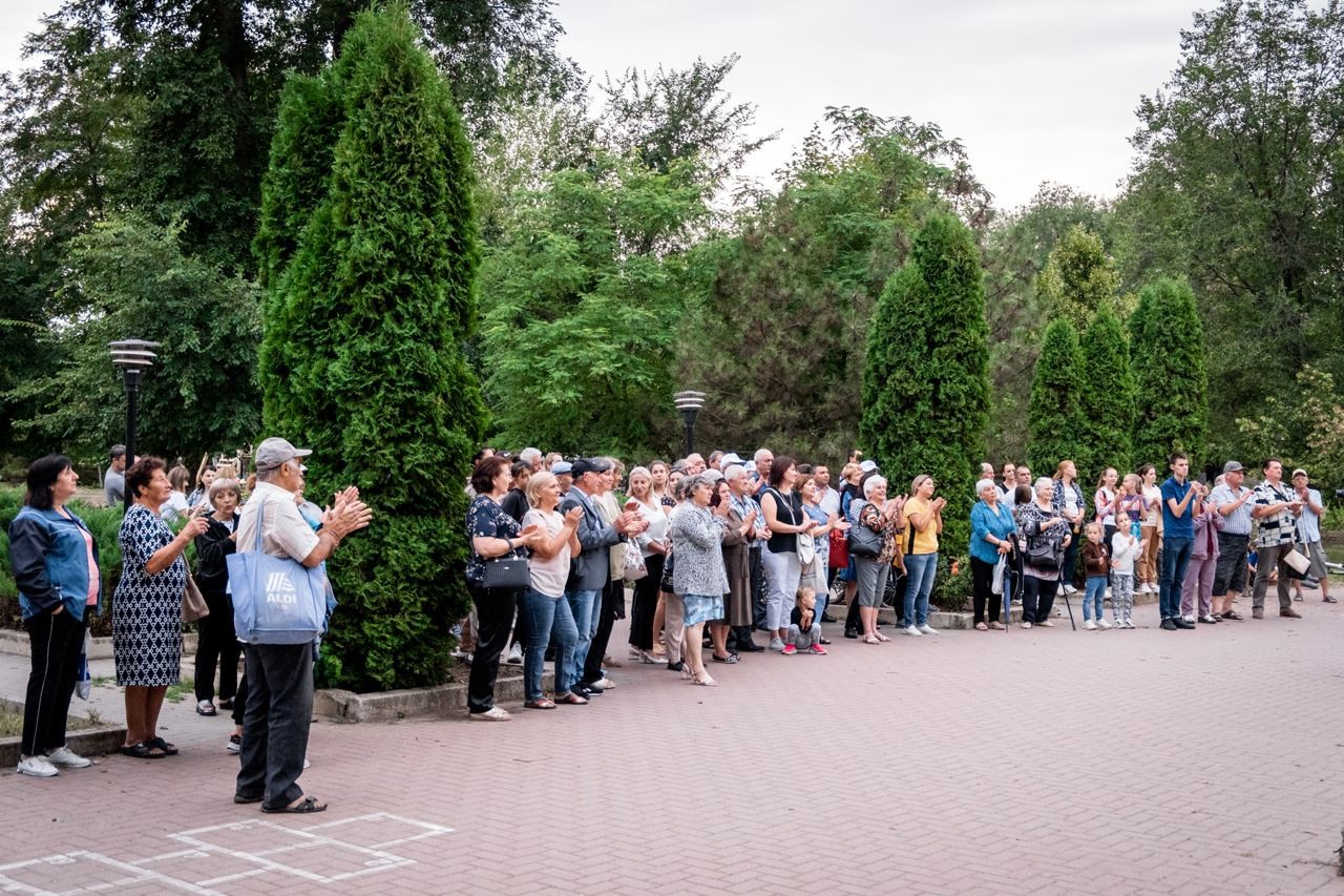 FOTO // La inițiativa lui Ilan Șor, a fost dat startul reconstrucției parcului central din Taraclia