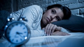 Cum să dormi mai bine atunci când e caniculă: câteva trucuri utile