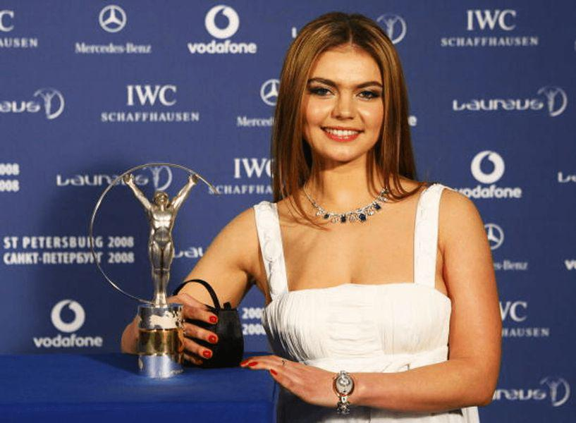 FOTO // Alina Kabaeva: Viaţa şi cariera. Ce făcea la începutul carierei şi cum l-a cunoscut pe Putin