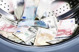 Percheziții la peste 10 adrese din Capitală într-un dosar de spălare de bani