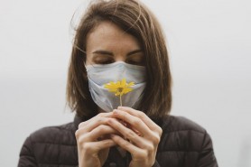 Noi simptome ale Covid: La ce ar trebui să fim atenți