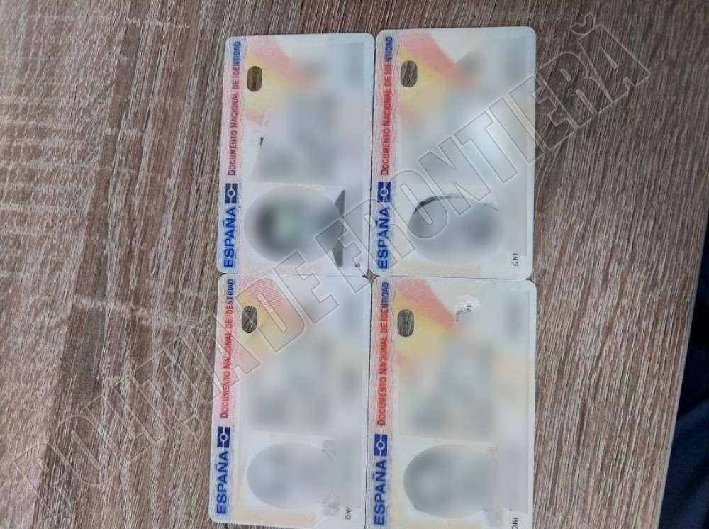 Patru cubanezi cu acte spaniole falsificate depistați la frontiera Moldo-Română