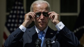 Joe Biden explică de ce el a făcut o formă ușoară de Covid, iar Donald Trump a fost dus cu elicopterul la spital