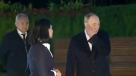 Putin, incapabil să-și miște mâna dreaptă? Cum reacționează când a fost atacat de țânțari