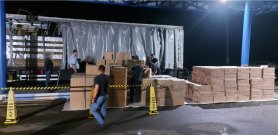 Peste 3,8 milioane de țigări, camuflate într-o remorcă, la ieșirea din țară, spre Ucraina