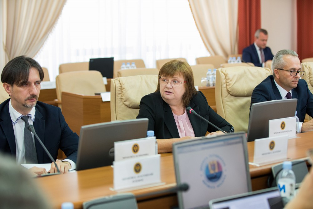 Ministrul Finanțelor se laudă cu realizările sale la un an de activitate