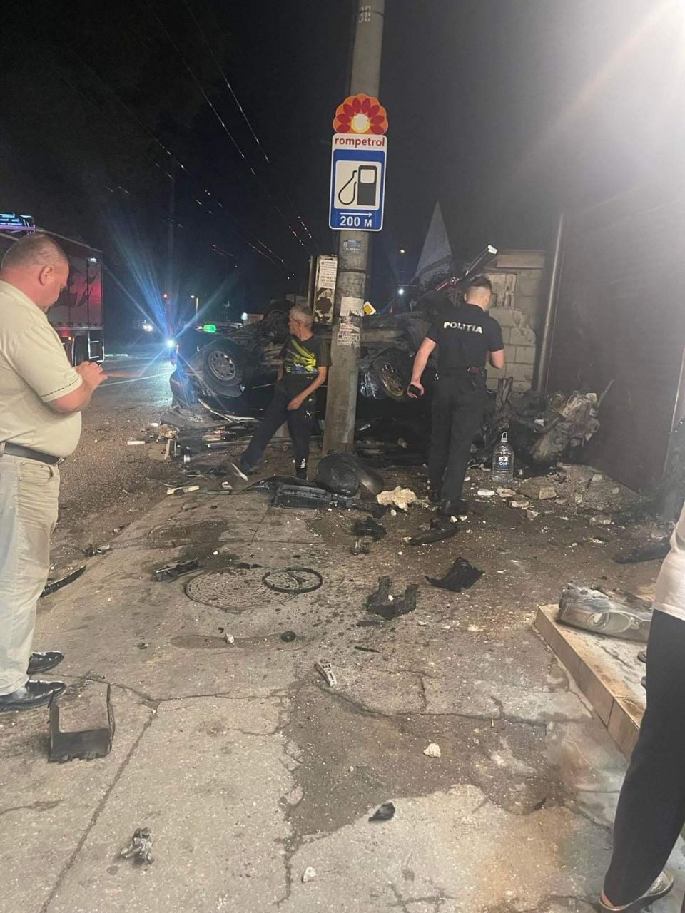 FOTO&VIDEO // Accident VIOLENT pe șoseaua Muncești din Chișinău. Șoferul, un tânăr de doar 19 ani