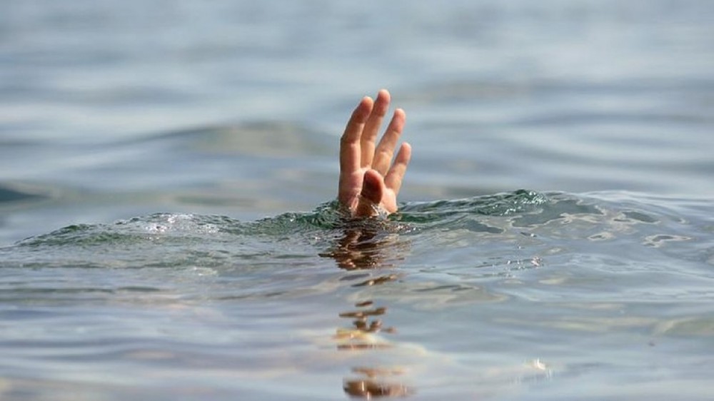 Tragedie la Orhei: Un bărbat s-a înecat în lacul orășenesc