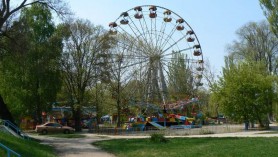 „Văd că sunt periculoase” - Ce spun chișinăuienii despre parcul de distracții din „Valea Trandafirilor”