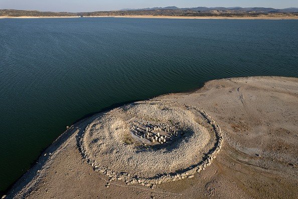 Descoperire spectaculoasă în Spania, după secarea unui lac. Este vechi de 7.000 de ani
